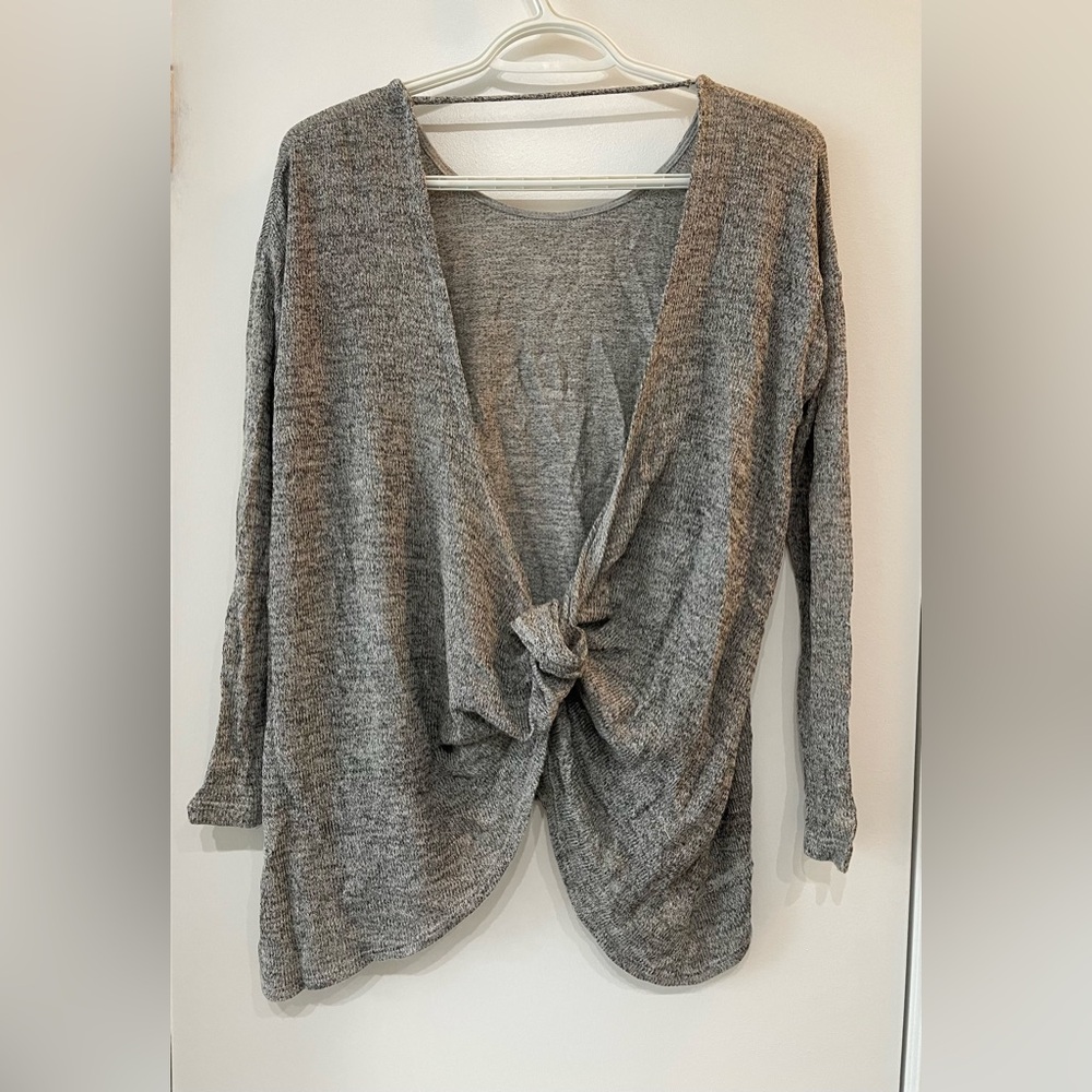 Grey Oversized Open Back Long Sleeve Top - size S